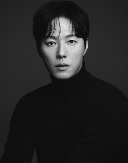 이시형, 연극 ‘비밀통로’ 이어 드라마 ‘개인적인 택시’ 캐스팅! 열일 행보!