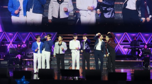 '미스터트롯3' TOP7, 2차 전국투어 첫 부산 공연 성료 "팬들과 재회 가슴 벅차"