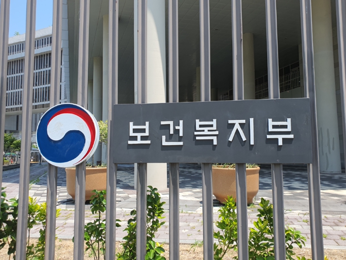 정은경 장관, 대학 캠퍼스 방문해 청년세대 국민연금 궁금증 해소