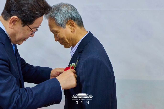 이재명 대통령, 박병기 선생님 및 삼계초등학교 동문 오찬