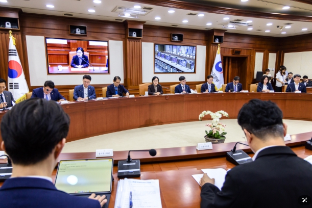 한성숙 국무총리, 제13회 국가정책조정회의 주재