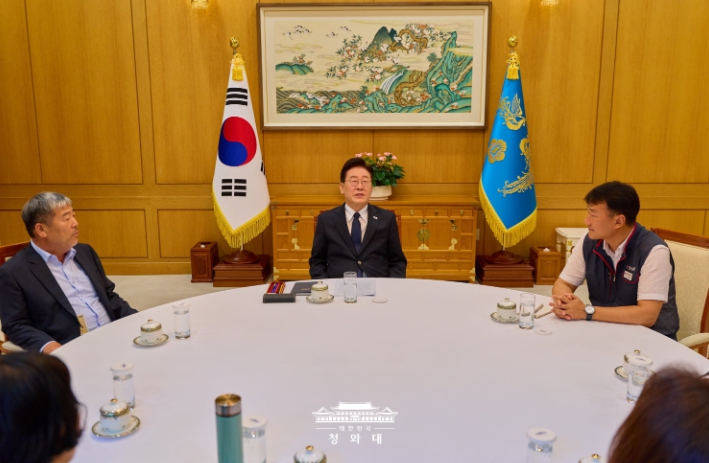 이재명 대통령, 양대 노총 위원장 차담회 