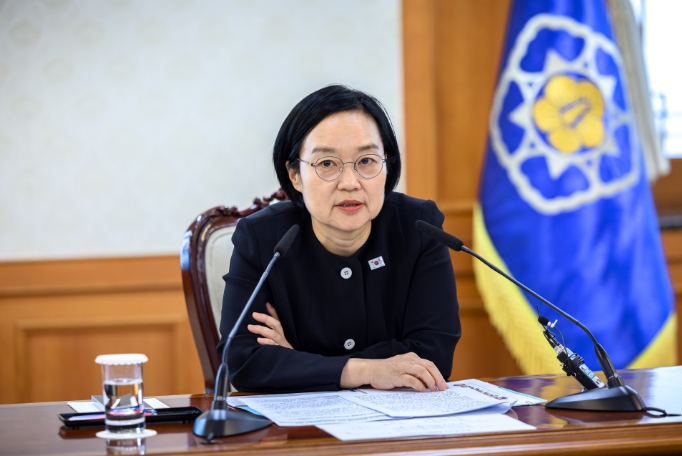 한성숙 국무총리, AI 행정혁신 우수공직자 간담회 주재