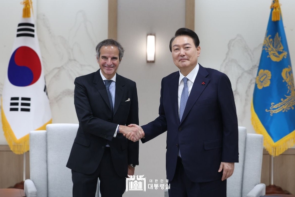 尹대통령, IAEA 사무총장 접견