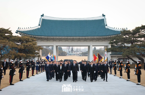  윤석열 대통령,국립서울현충원 방문
