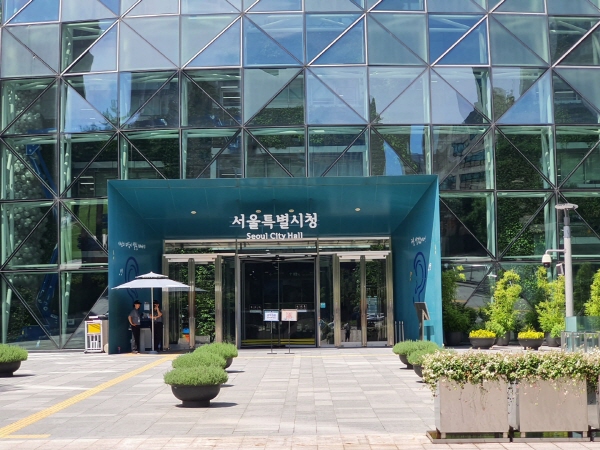 26일 새벽부터 서울 최대 7cm 눈...제설 총력 대응