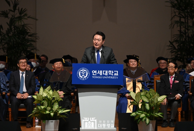 尹대통령, "기득권 카르텔 깨고 ​자유롭고 공정한 시스템 만들자"