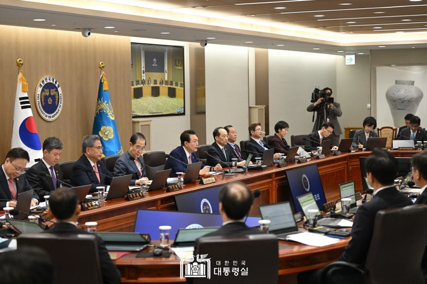 尹대통령, "국민 약탈하는 이권 카르텔에 단호히 맞서야"
