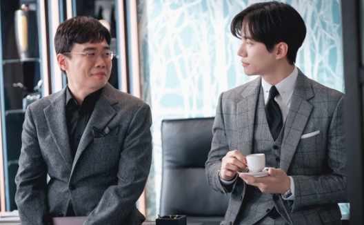 '킹더랜드' 이준호-임윤아, 달콤한 로맨스 위 유쾌한 우정 케미 추가!