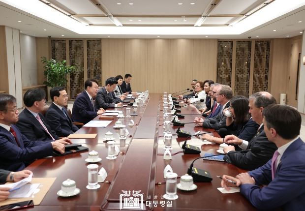윤석열 대통령, 美 하원의원 대표단 접견