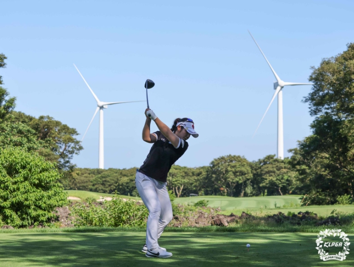[제10회 제주삼다수 마스터스 1R] 이소영, KLPGA 하반기 대회 첫날 6언더파 '단독 선두'