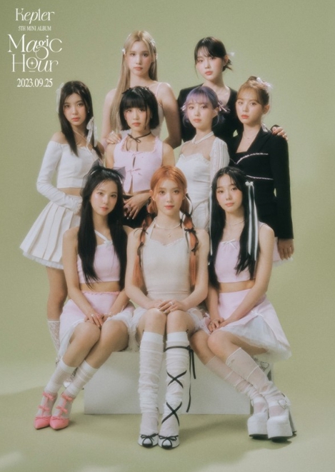 케플러, 미니 5집 'Magic Hour' 콘셉트 포토 공개 완료… 러블리 키치의 정석!
