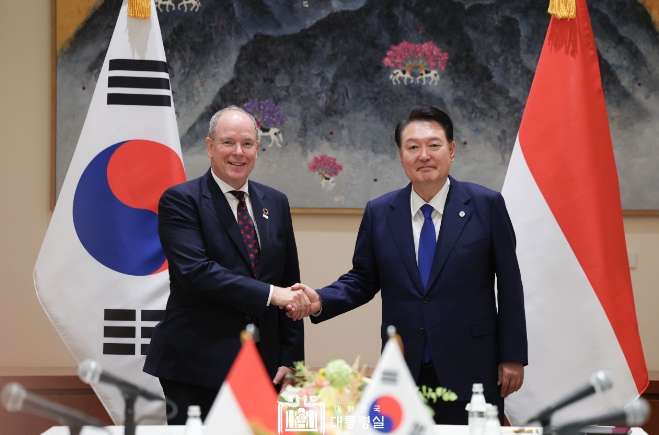 윤대통령, 모나코 대공과 정상회담 개최