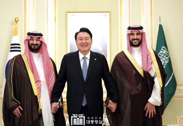 尹대통령, 사우디 국방장관 및 국가방위부 장관 접견