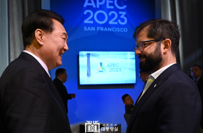 윤대통령, APEC 정상회의 참석 계기 한-칠레 정상회담