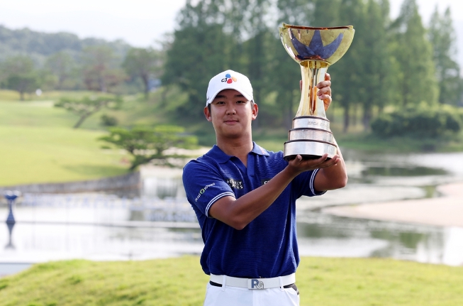 ‘제66회 KPGA 선수권대회’ 챔피언 최승빈의 2024 시즌 각오… “36년만의 대회 2연패 및 다승 이뤄내고 싶어”