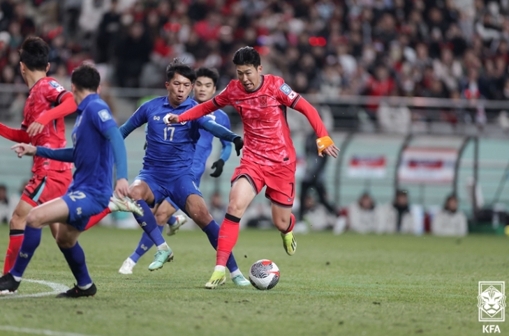 손흥민 선제골에도 태국과 1-1 무승부