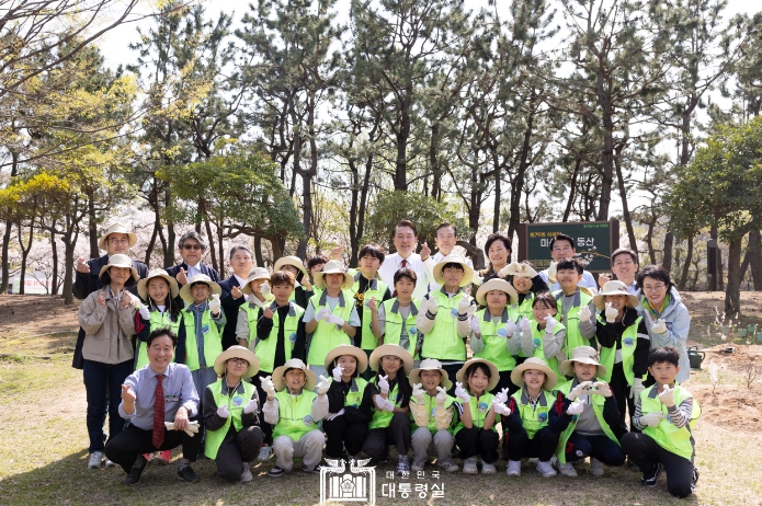 尹 대통령, 산지 보전과 활용의 조화로 우리 숲을 국민의 품으로 되돌려 드릴 것
