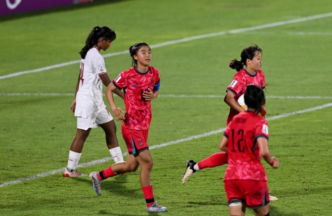 여자 U-17 대표팀, 인니에 12-0 대승... 12일 필리핀전서 4강 노려