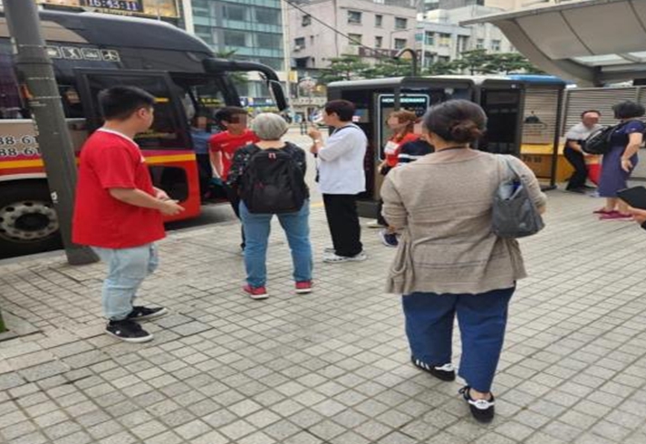 서울시, 명동 일대 무자격 가이드 근절 나섰다…불시 합동 단속 실시