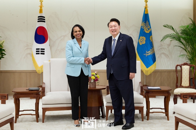 尹 대통령, 콘돌리자 라이스 전 미국 국무장관 접견