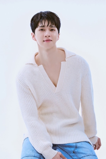 빅스 켄, 웹툰 ‘대충 캠퍼스로맨스임’ OST ‘러브 미 어게인’ 발매