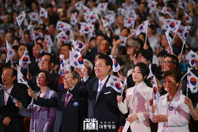 尹 대통령 부부, 제79주년 광복절 경축식 참석