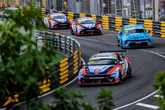 현대차 '더 뉴 아반떼 N TCR' 2024 TCR 월드투어 드라이버 부문 종합 우승