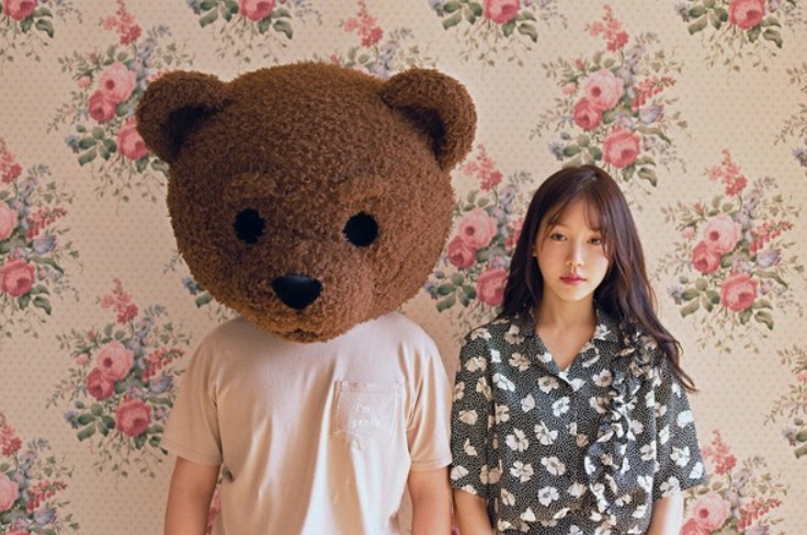 로코베리,신곡 '물망초(勿忘草)' 발매! 조정석 M/V 출연 지원사격